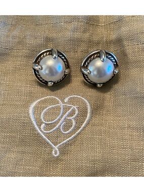 ✨💖Brighton Pearl Earrings!💖✨